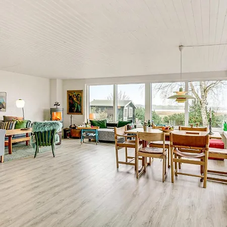 3 Bedroom Awesome In Holiday home Millinge