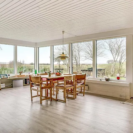 3 Bedroom Awesome In *
